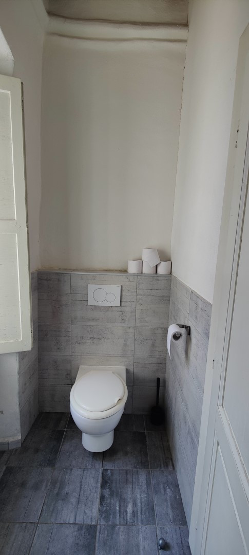 Izba č. 10 - kúpeľňa s WC